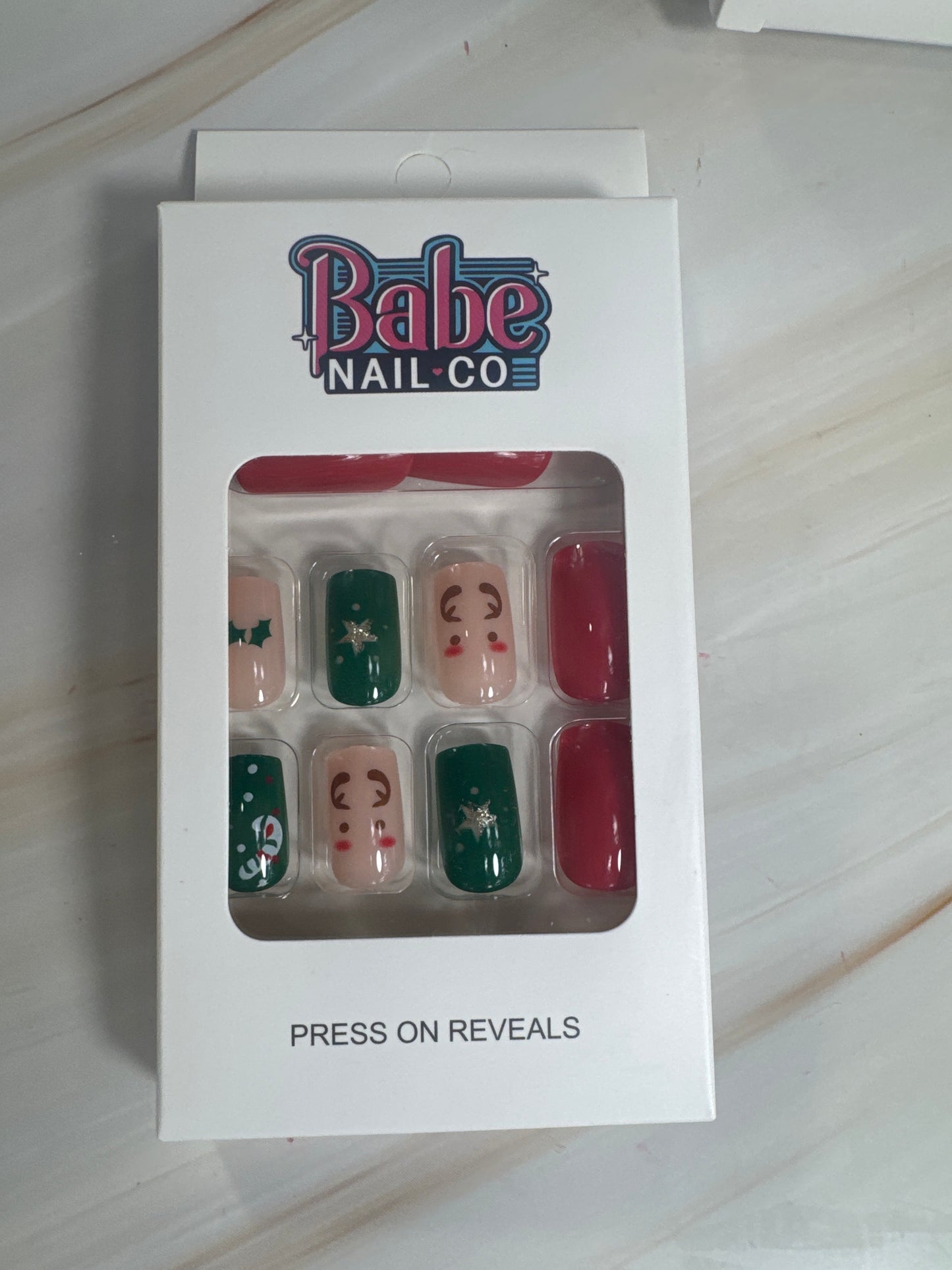 Medium Nails